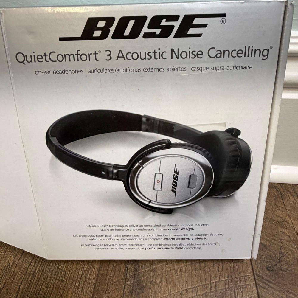Bose QuietComfort 3 Headphones Unisex OS Black Silver QC3